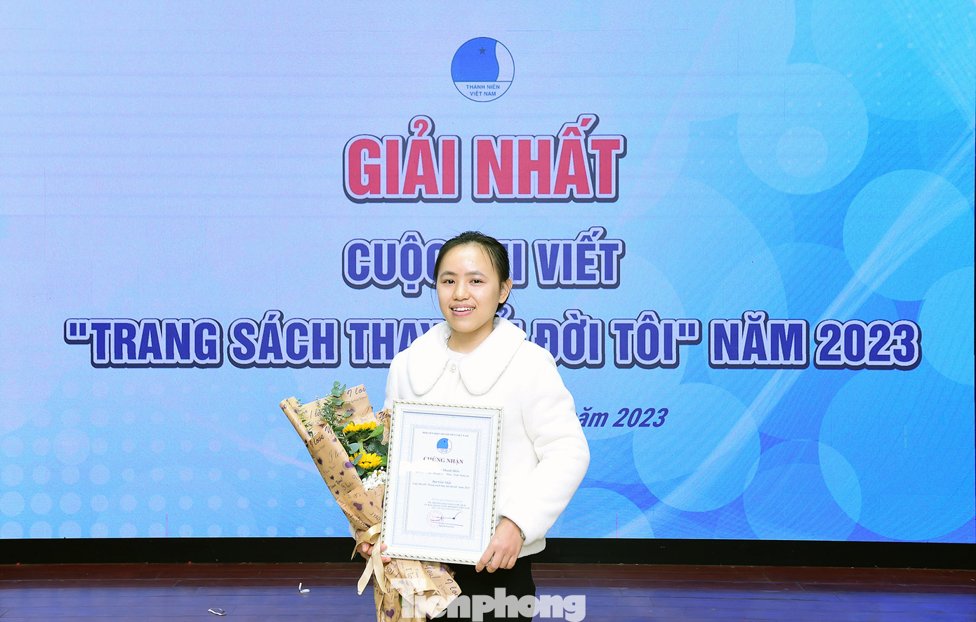 Thanh Hiền đã tự vực dậy tinh thần để sống lạc quan hơn và tiếp tục làm những điều có ích cho cộng đồng. Ảnh: Xuân Tùng Thanh Hiền đã tự vực dậy tinh thần để sống lạc quan hơn và tiếp tục làm những điều có ích cho cộng đồng. Ảnh: Xuân Tùng