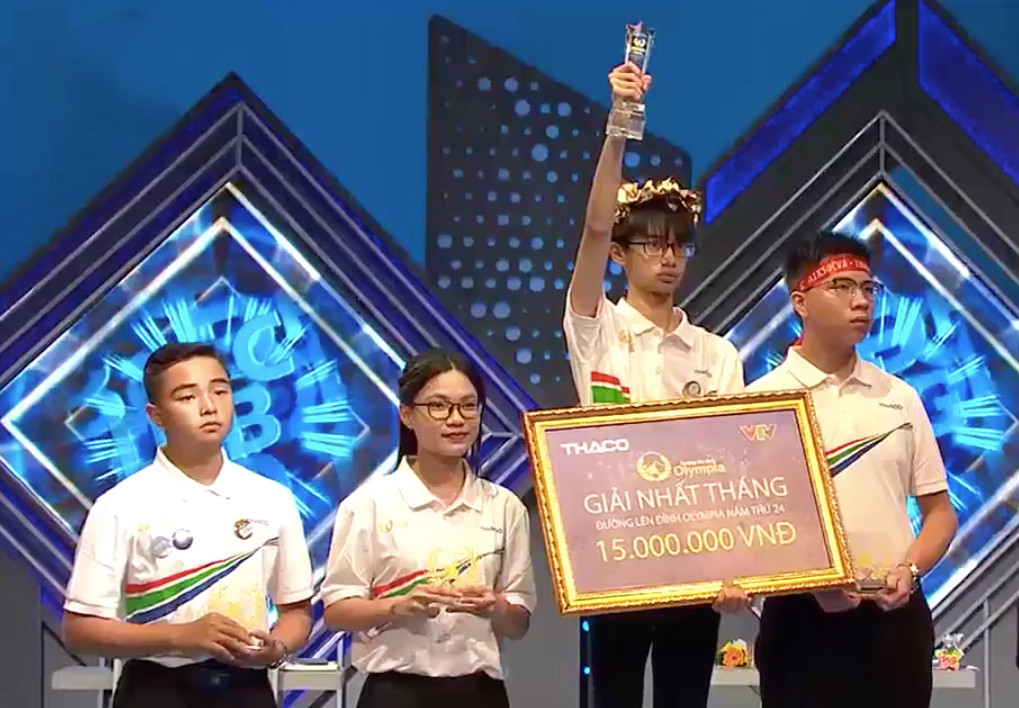 Nam sinh trường Đơn Dương giành giải nhất tháng 2 Olympia. Nam sinh trường Đơn Dương giành giải nhất tháng 2 Olympia.