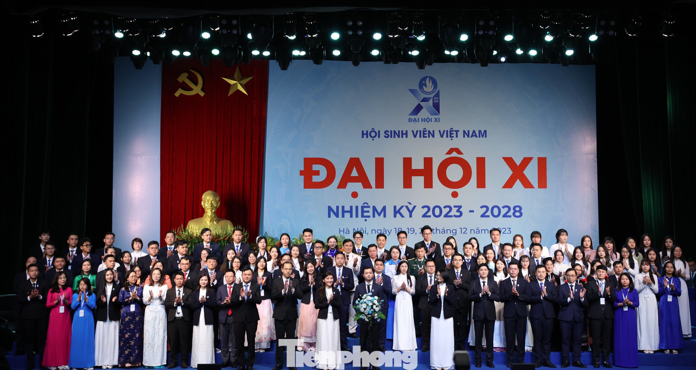 Ban Chấp hành T.Ư Hội Sinh viên Việt Nam khóa XI gồm 103 anh, chị. Ảnh: Trọng Tài