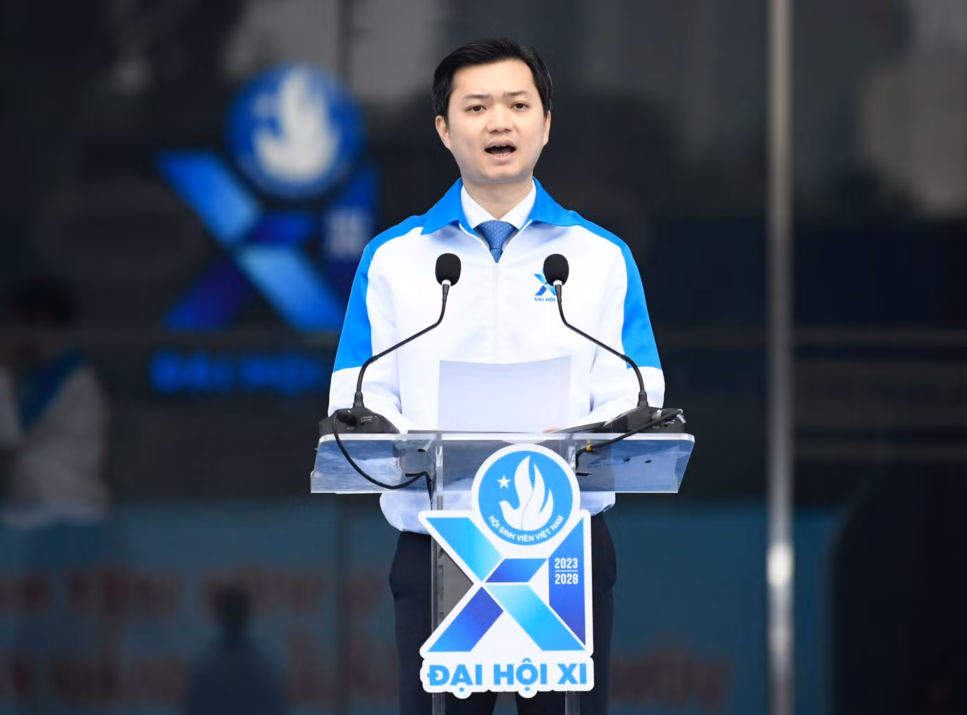 Anh Nguyễn Minh Triết phát biểu khai mạc triển lãm. Ảnh: Như Ý Anh Nguyễn Minh Triết phát biểu khai mạc triển lãm. Ảnh: Như Ý