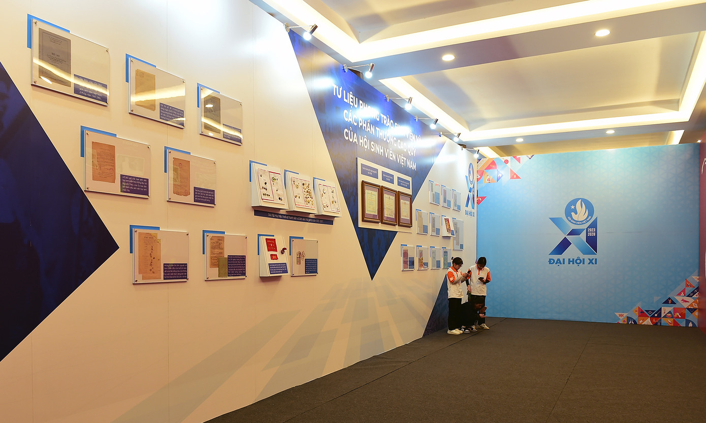 Triển lãm lấy điểm khởi đầu từ những những câu chuyện của Bác Hồ với sinh viên đến các câu chuyện đẹp, các tấm gương sáng, các hoạt động tiêu biểu trong nhiệm kỳ. Triển lãm đã khắc họa lại những cống hiến xuất sắc và trưởng thành vượt bậc qua các thời kỳ lịch sử cách mạng của phong trào học sinh, sinh viên và tổ chức Hội Sinh viên Việt Nam, đồng thời giúp đại biểu hiểu rõ hơn về vị trí, vai trò của tổ chức Hội Sinh viên Việt Nam trong lịch sử và trong giai đoạn hiện nay.