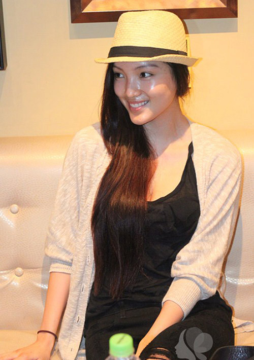 Huyền Trang (váy hoa) Huỳnh Bích Phương Thu Minh Phương Lan Phương Linh Thu Hương Thanh Mai