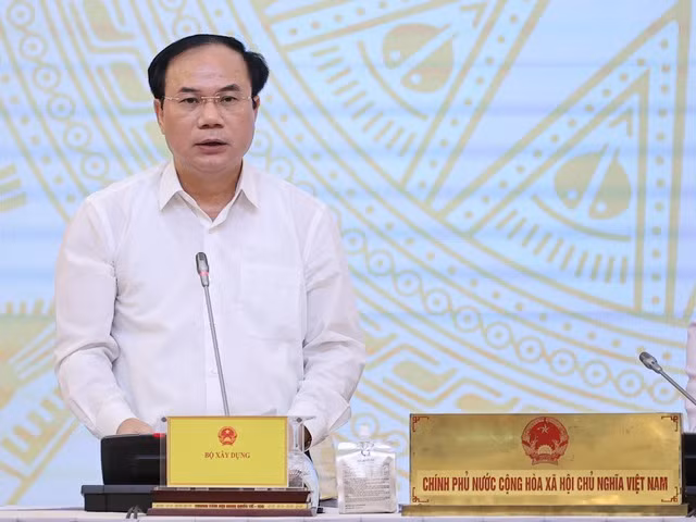 Thứ trưởng Bộ Xây dựng Nguyễn Văn Sinh