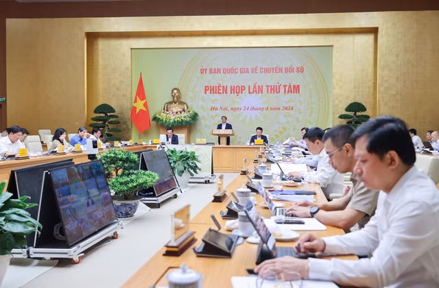 Các đại biểu tham dự phiên họp Các đại biểu tham dự phiên họp