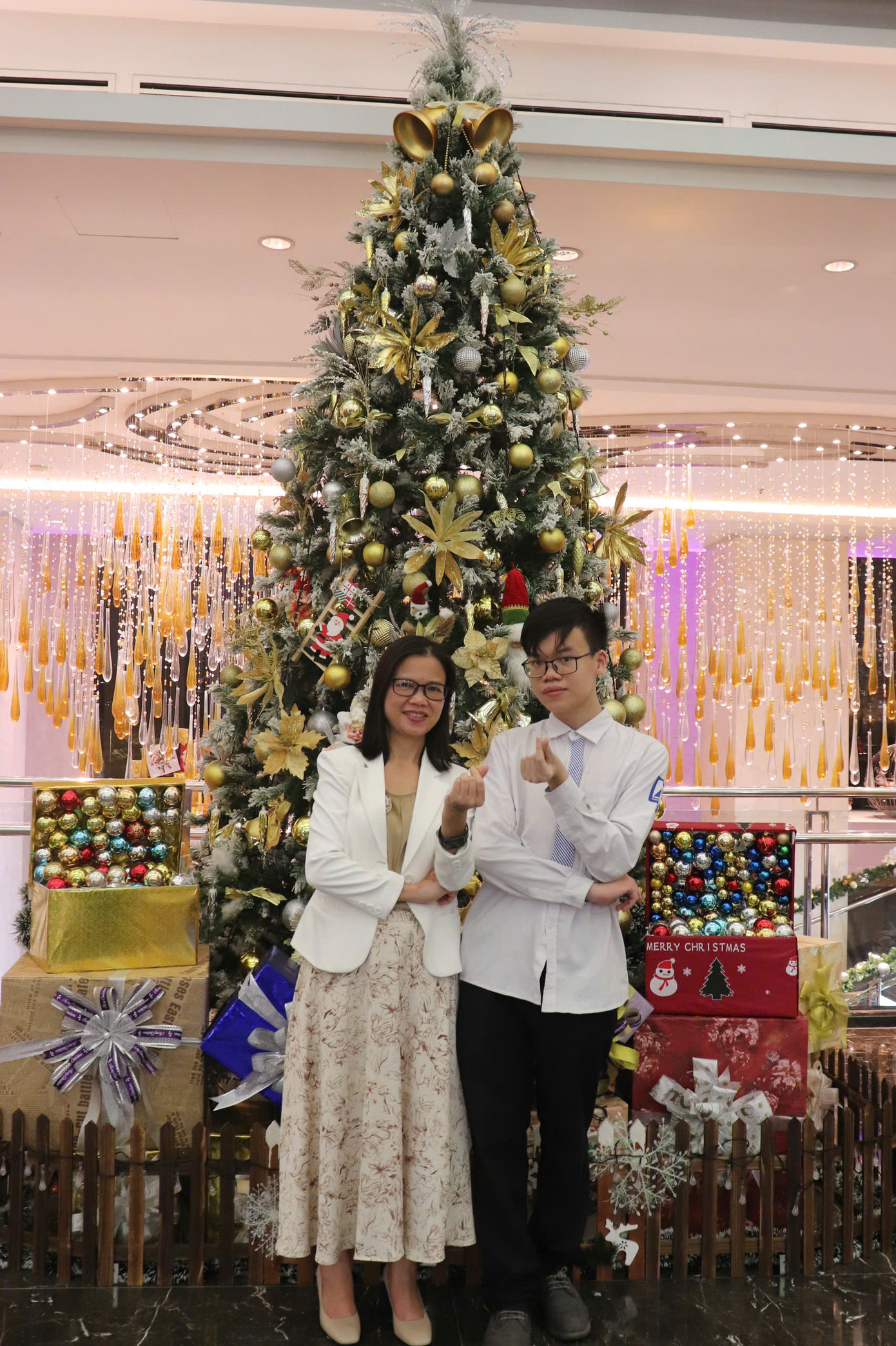 Minh Đức và mẹ. Ảnh: NVCC Minh Đức và mẹ. Ảnh: NVCC