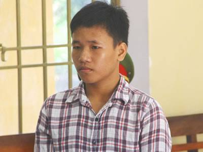 Bị cáo Nguyễn Thức trước vành móng ngựa