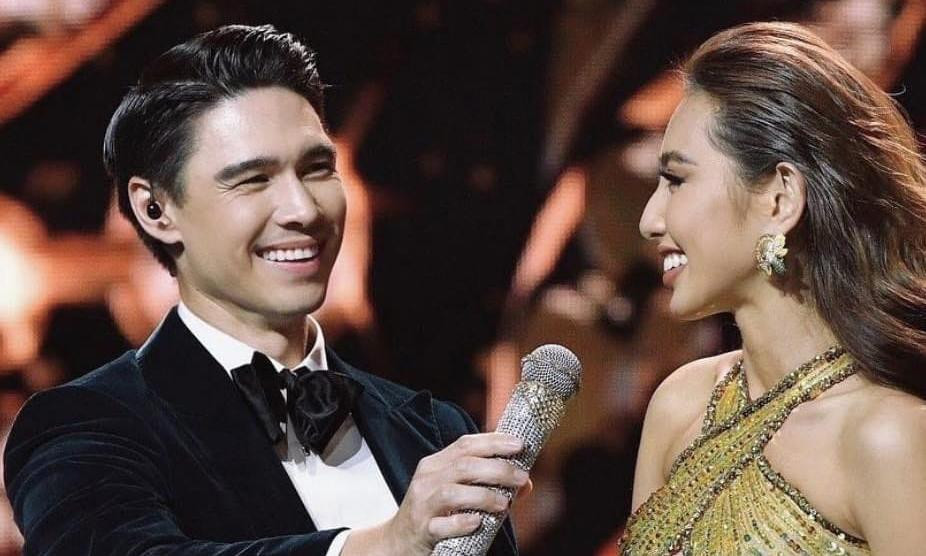 Matthew Deane Chanthavanij được các fans Việt biết đến rộng rãi khi là nam MC dẫn dắt đêm chung kết Miss Grand International 2021 với sự lên ngôi của Hoa hậu Nguyễn Thúc Thùy Tiên. Matthew Deane Chanthavanij được các fans Việt biết đến rộng rãi khi là nam MC dẫn dắt đêm chung kết Miss Grand International 2021 với sự lên ngôi của Hoa hậu Nguyễn Thúc Thùy Tiên.