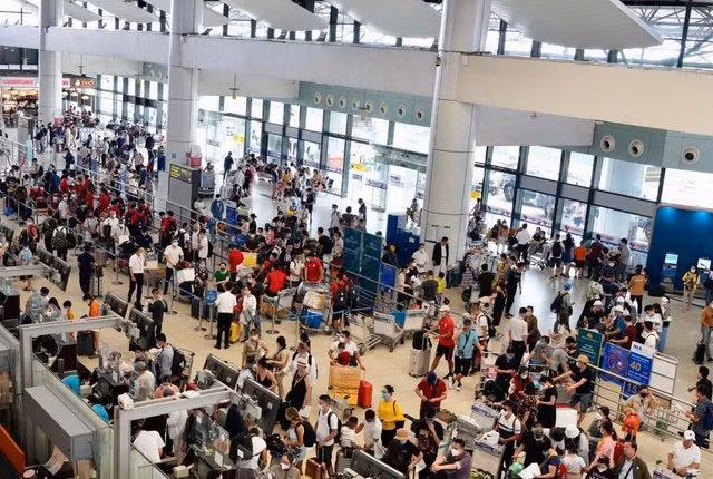 Số lượng khách tăng khoảng 20% so với ngày thường