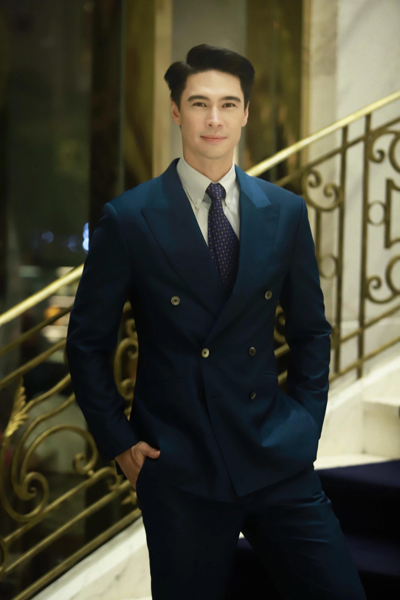 Matthew Deane Chanthavani là con lai, mang hai dòng máu Thái và Anh. Matthew Deane Chanthavani là con lai, mang hai dòng máu Thái và Anh.