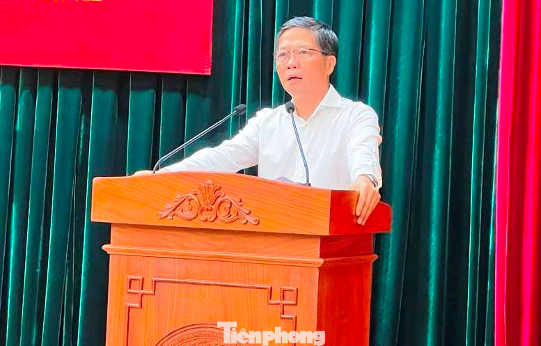 Trưởng ban Kinh tế Trung ương Trần Tuấn Anh phát biểu tại buổi làm việc. Trưởng ban Kinh tế Trung ương Trần Tuấn Anh phát biểu tại buổi làm việc.