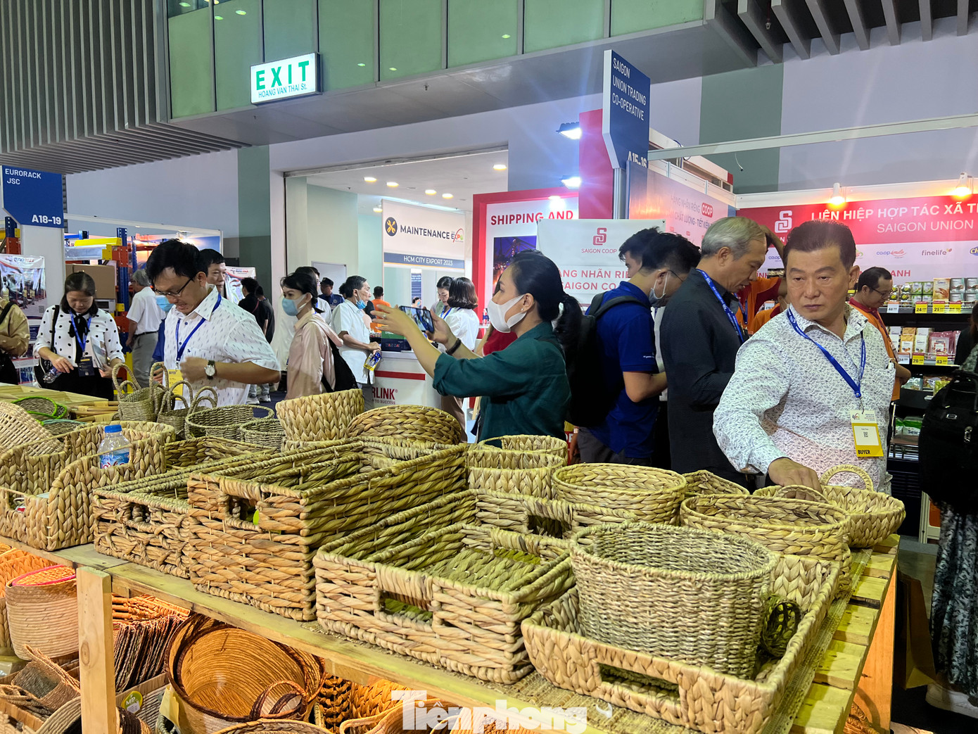 Sản phẩm thủ công mỹ nghệ từ mây tre lá hút khách Sản phẩm thủ công mỹ nghệ từ mây tre lá hút khách