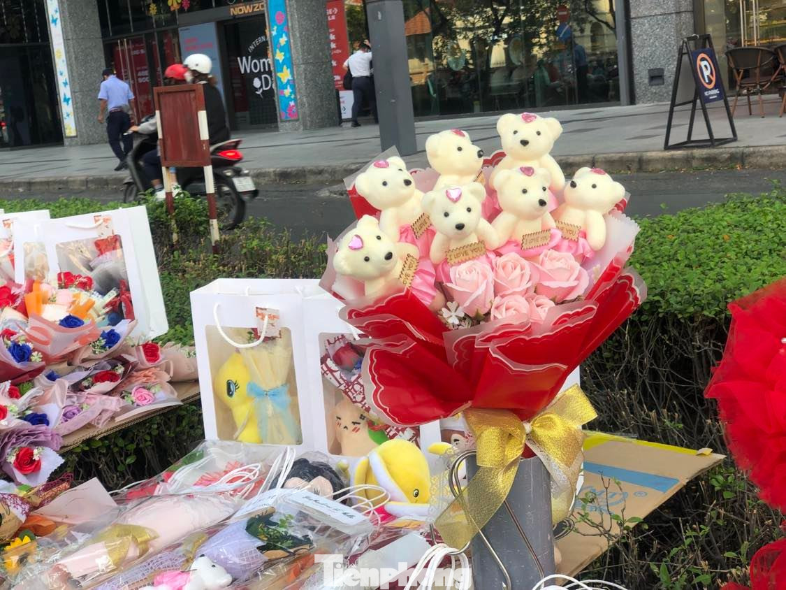 Một bó hoa gấu bông ngộ nghĩnh... Một bó hoa gấu bông ngộ nghĩnh...