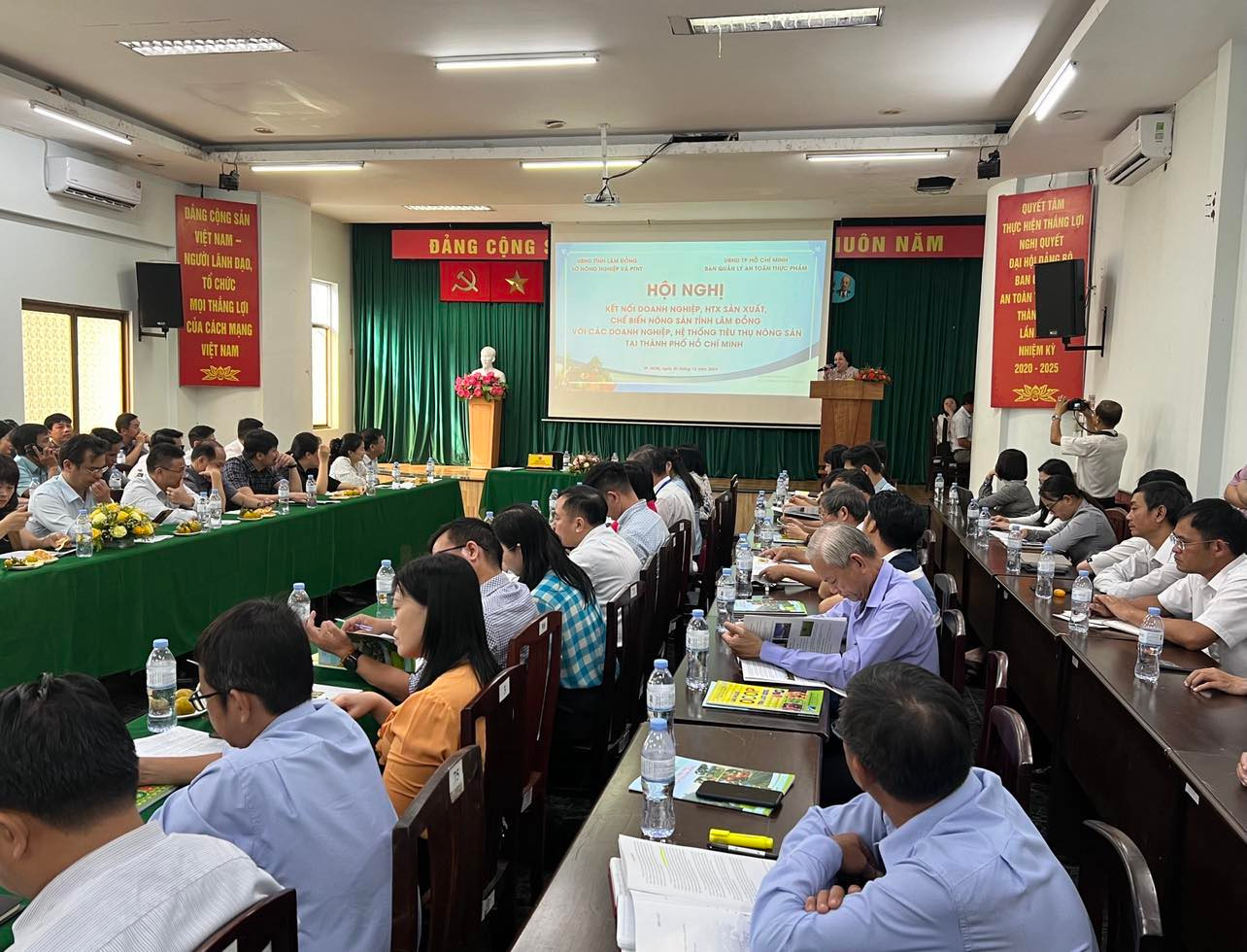 Quang cảnh hội nghị