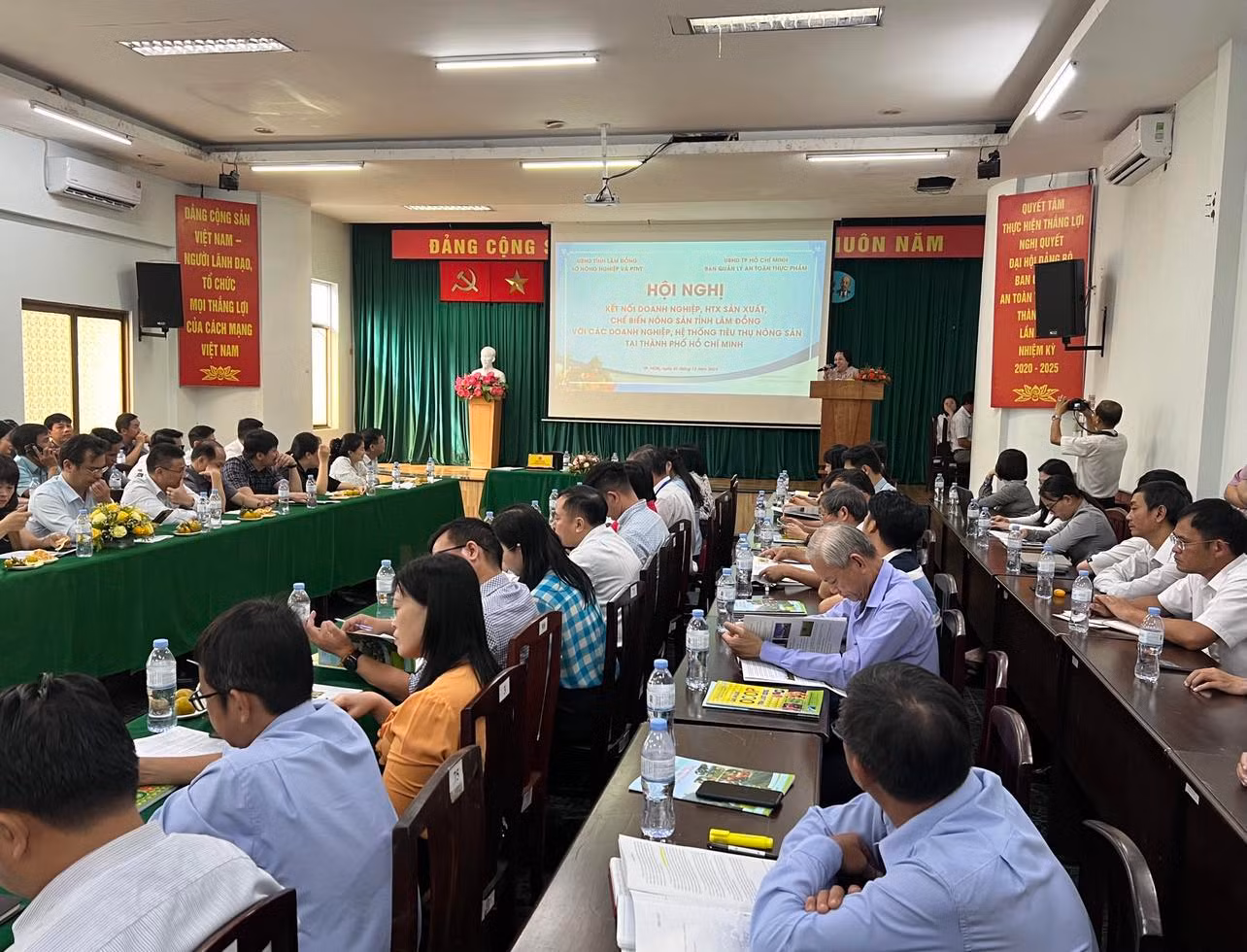 Quang cảnh hội nghị Quang cảnh hội nghị