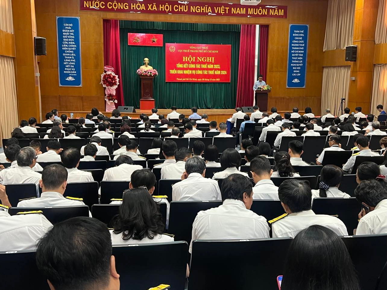 Quang cảnh hội nghị. Quang cảnh hội nghị.