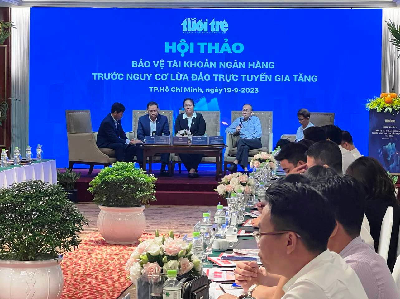 Các chuyên gia chia sẻ cách làm thế nào để tránh sập bẫy lừa tiền qua mạng