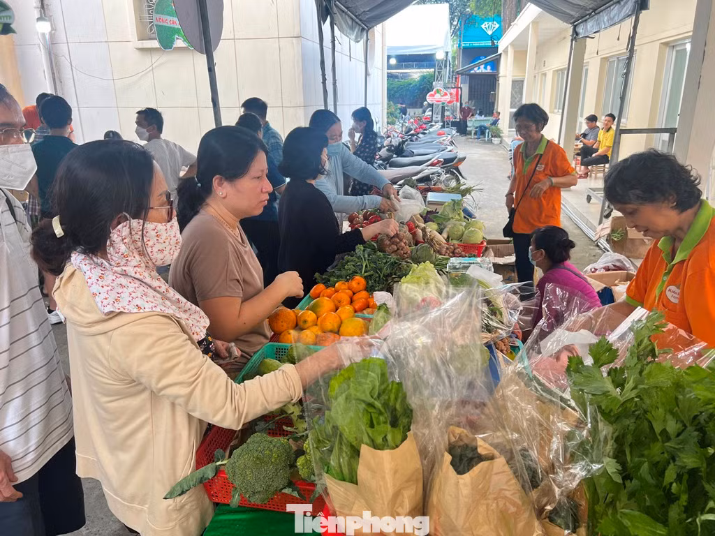 Các sản phẩm đều có giá cả phải chăng Các sản phẩm đều có giá cả phải chăng