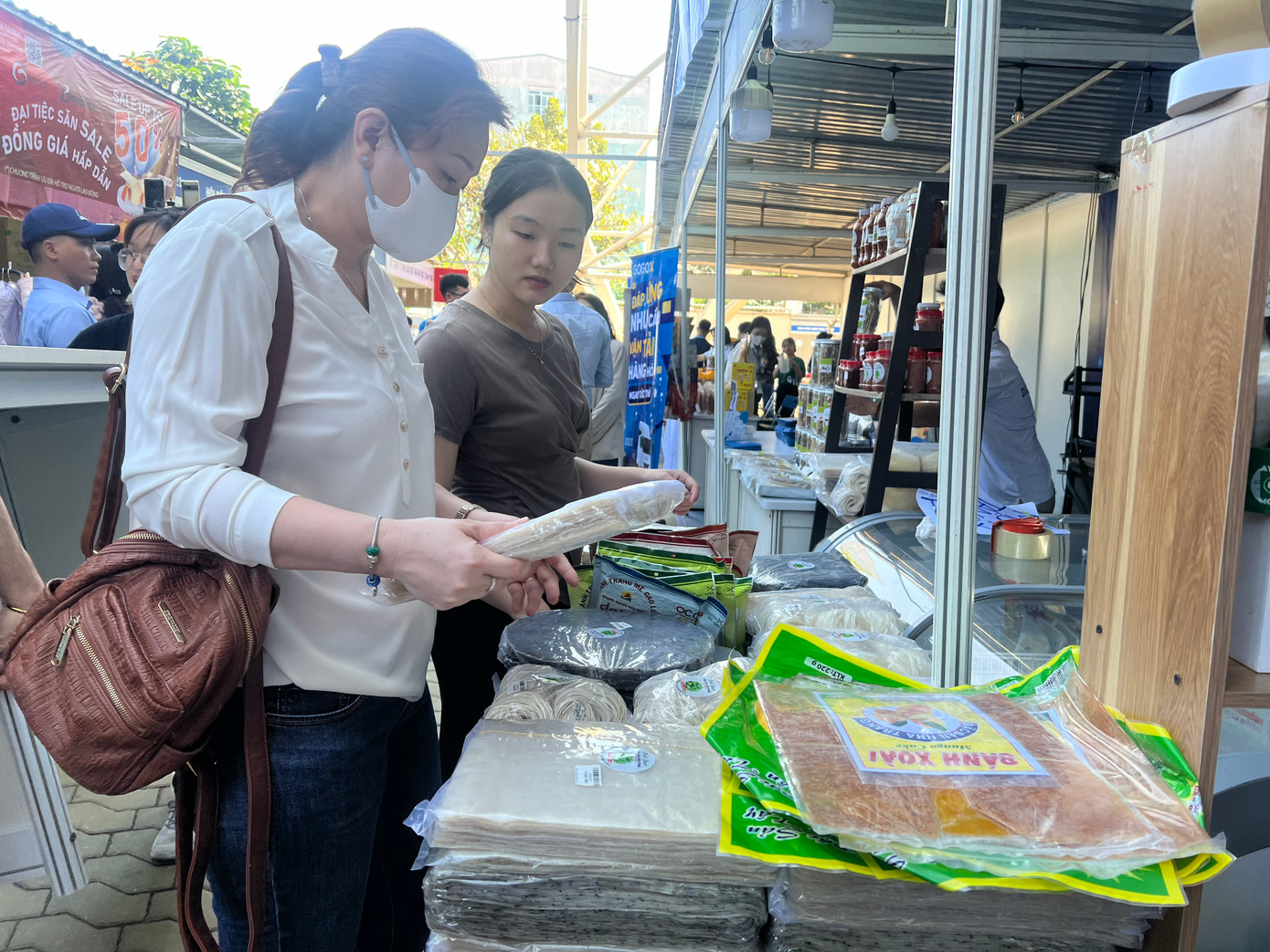 Đặc sản vùng miền hội tụ tại TPHCM.