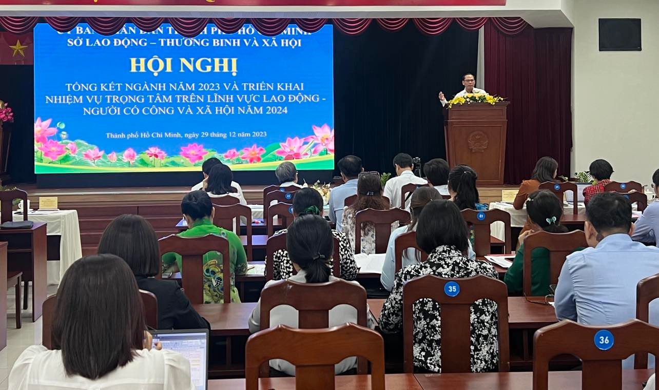 Quang cảnh hội nghị