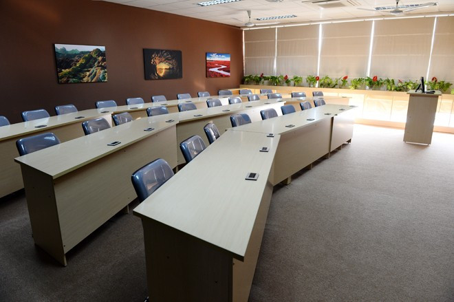 Phòng hội nghị cỡ nhỏ 