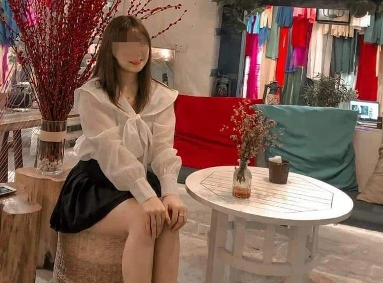 Nữ sinh Đ. T. K. L. Nữ sinh Đ. T. K. L.