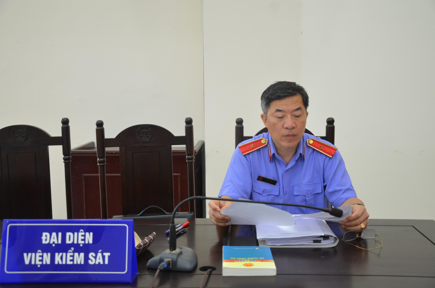 Đại diện Viện KSND Cấp cao. Đại diện Viện KSND Cấp cao.