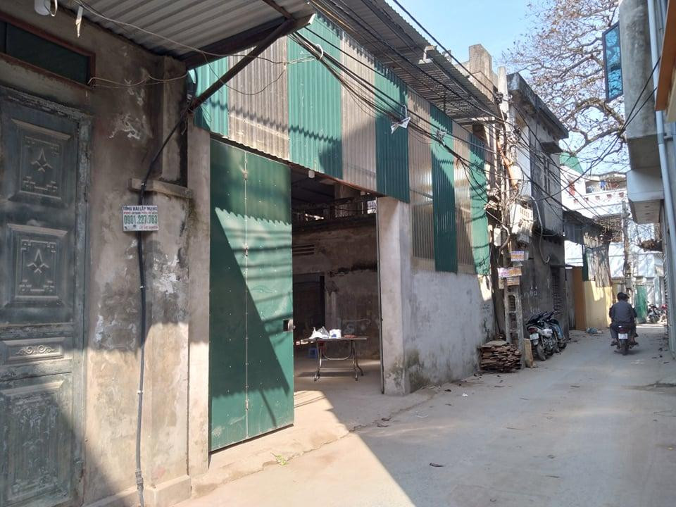 Gia đình anh Chung thuộc diện khó khăn ở xã Canh Nậu. Gia đình anh Chung thuộc diện khó khăn ở xã Canh Nậu.