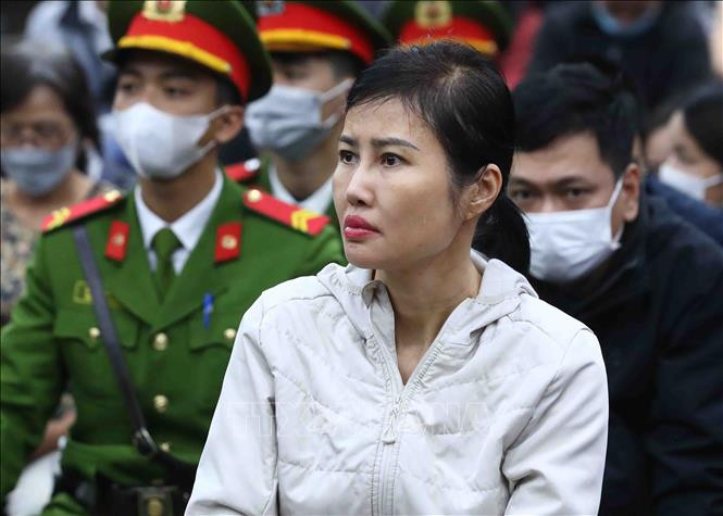 Bị cáo Hoàng Thị Thúy Nga (cựu Phó tổng giám đốc Công ty AIC). Bị cáo Hoàng Thị Thúy Nga (cựu Phó tổng giám đốc Công ty AIC).