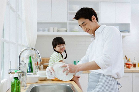 Ông chồng "hâm tỉ độ" ảnh 1