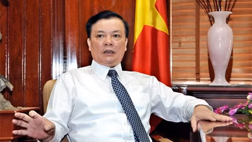 Bộ trưởng Bộ Tài chính Đinh Tiến Dũng