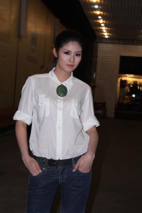 Hoa hậu Ngọc Hân cá tính với trang phục đậm chất tomboy. Hoa hậu Ngọc Hân cá tính với trang phục đậm chất tomboy