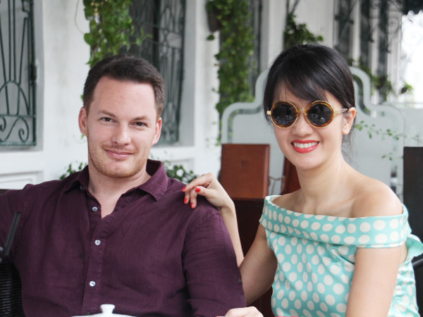 Với phu quân Kevin. Với phu quân Kevin