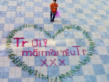 Tình yêu cần sự chân thành chứ không phải là sự phô trương, ồn ào (Ảnh minh hoạ). Tình yêu cần sự chân thành chứ không phải là sự phô trương, ồn ào (Ảnh minh hoạ)