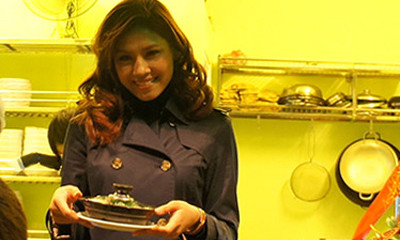 Và cô chủ quán xinh đẹp khiến tác giả Villedieu ngạc nhiên.