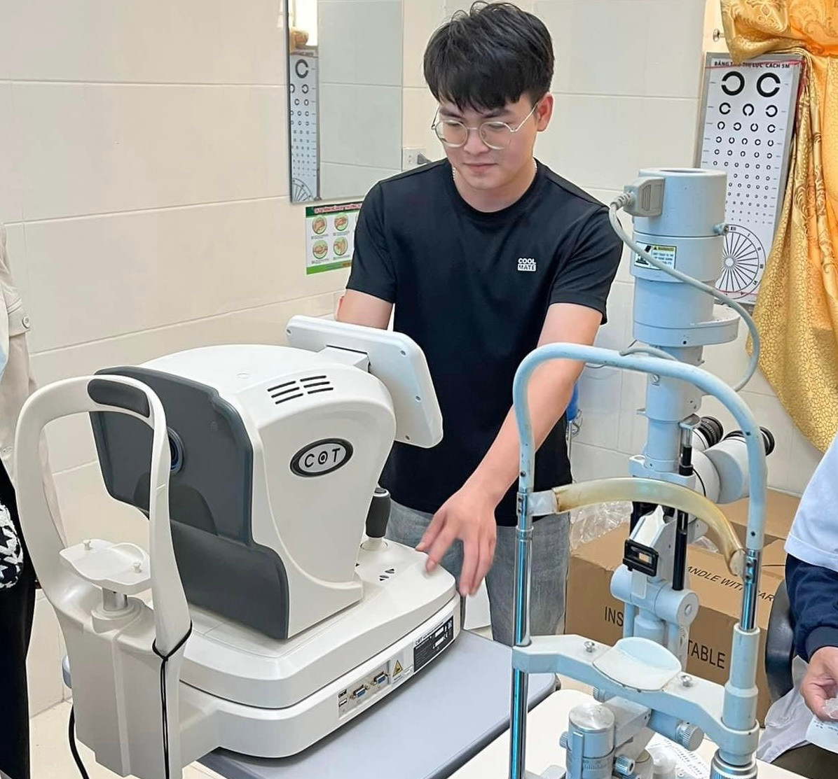 Đại diện Bộ Y tế cho rằng, doanh nghiệp không có giấy phép lưu hành thiết bị y tế mà "chen" thầu là không minh bạch (nguồn ảnh: Diễn đàn thiết bị và kỹ thuật y sinh Việt Nam). Đại diện Bộ Y tế cho rằng, doanh nghiệp không có giấy phép lưu hành thiết bị y tế mà "chen" thầu là không minh bạch (nguồn ảnh: Diễn đàn thiết bị và kỹ thuật y sinh Việt Nam).