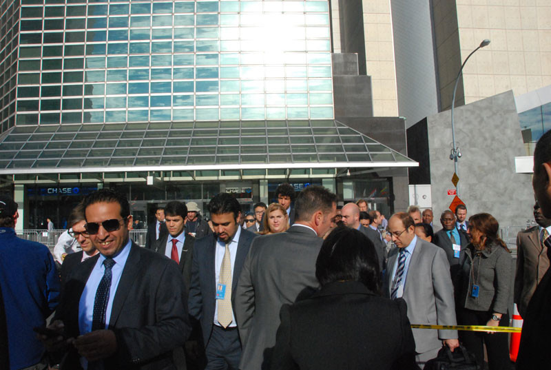 Trước một phiên họp 