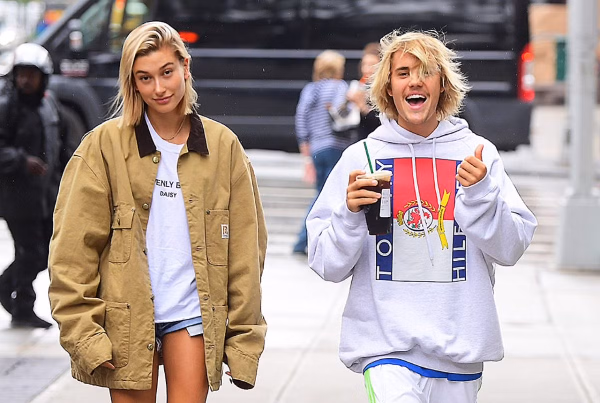 Justin Bieber bán nude, khoe body ngập hình xăm trên đường phố ảnh 8
