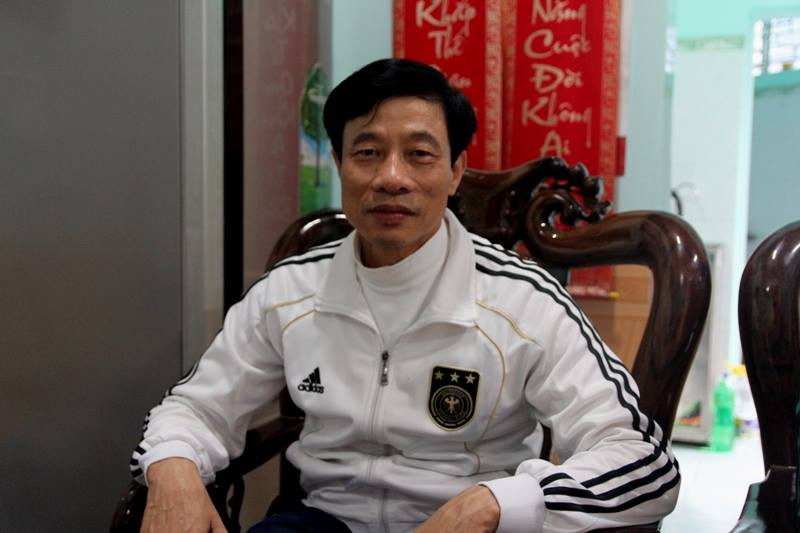 'Đại gia' đeo hàng chục kg vàng cổ vũ tuyển Việt Nam ảnh 27