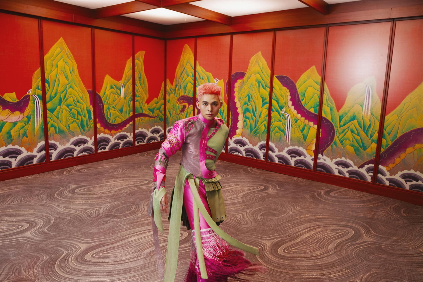 Jun Phạm đã khéo léo thổi hồn, biến Thủy Tinh thành một hình tượng mới mẻ và đầy sức hút.