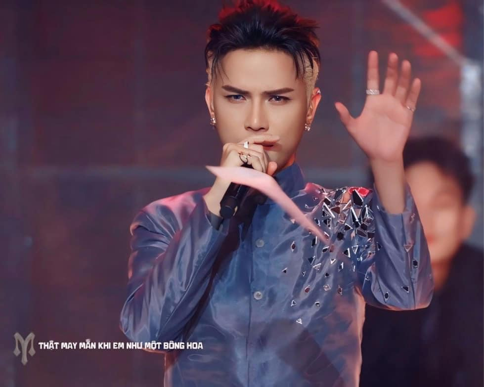 Neko Lê nhận được sự chú ý từ khán giả khi tham gia show Chông Gai - Ảnh: FBNV