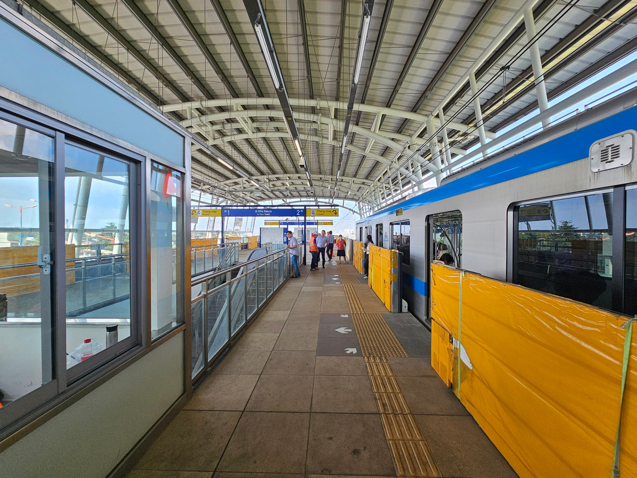 Hình ảnh tại tuyến Metro số 1.