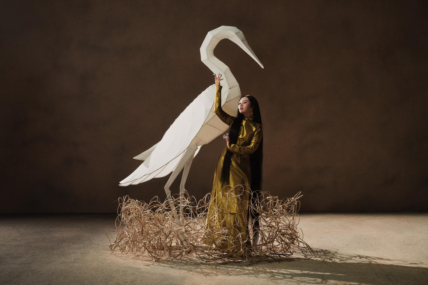 Đây là MV thứ 3 trong album Vũ Trụ Cò Bay của Phương Mỹ Chi ra mắt tháng 9/2023. - Ảnh: FBNV. Đây là MV thứ 3 trong album Vũ Trụ Cò Bay của Phương Mỹ Chi ra mắt tháng 9/2023. - Ảnh: FBNV.