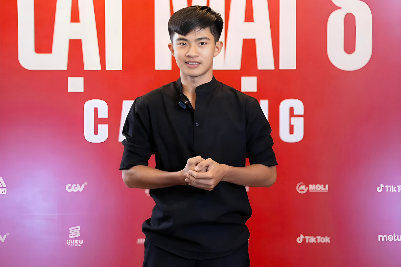 Lê Tuấn Khang cũng tham gia casting Lật Mặt 8, được nhiều khán giả ủng hộ. Lê Tuấn Khang cũng tham gia casting Lật Mặt 8, được nhiều khán giả ủng hộ.