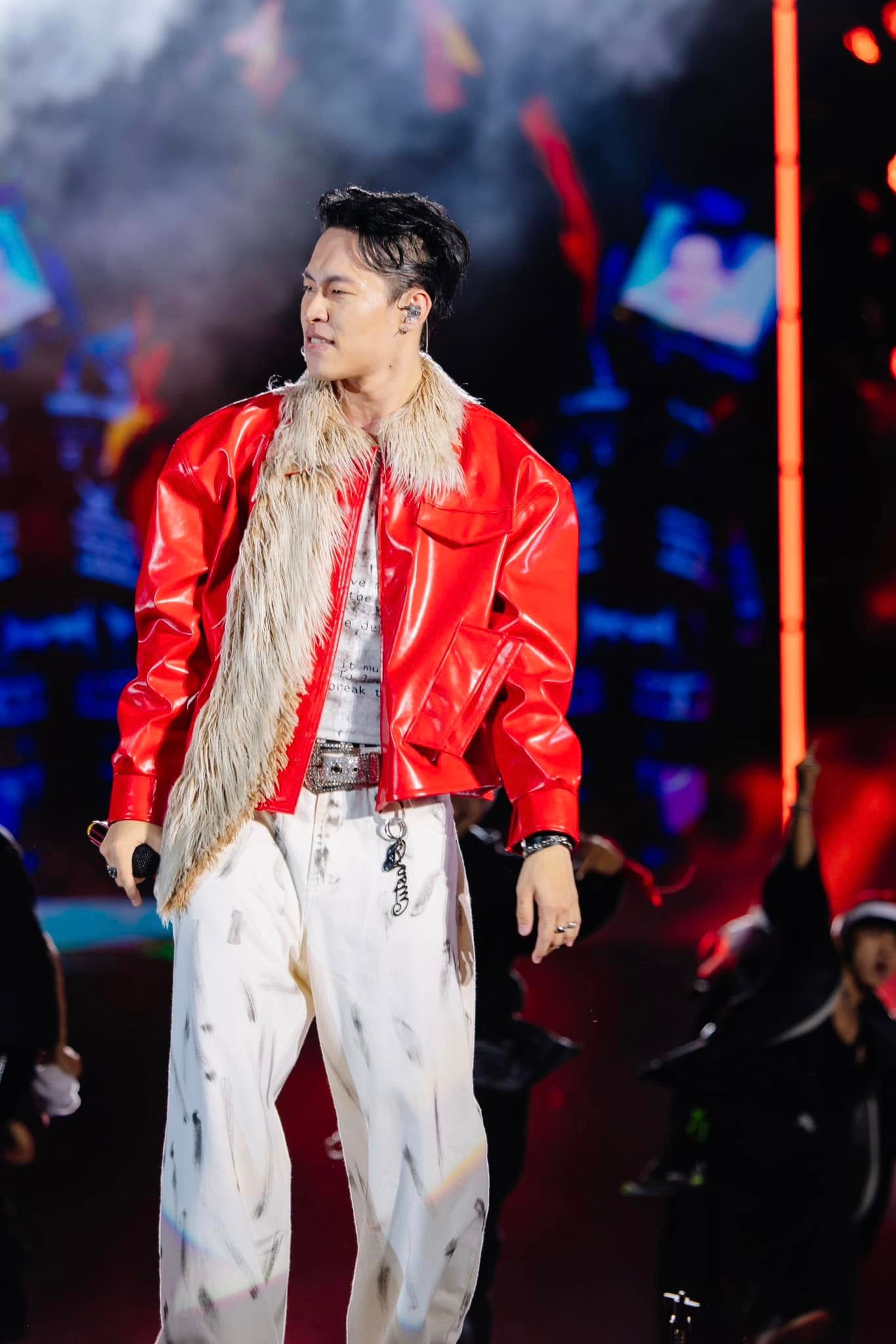 HURRYKNG được khán giả đánh giá là &quot;nhan sắc thăng hạng&quot;. - Ảnh: 8Wonder.