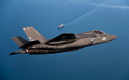 Tiêm kích F-35 là ứng cử viên sáng giá nhất cho gói thầu mua sắm máy bay trị giá 7,7 tỉ USD của Hàn Quốc. . Tiêm kích F-35