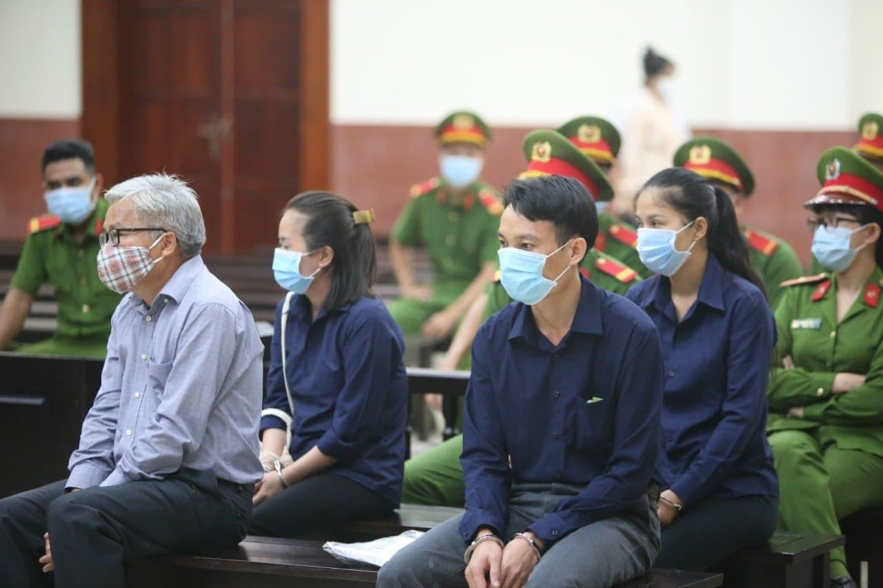 Các bị cáo tại phiên tòa phúc thẩm. Ảnh: Th.C