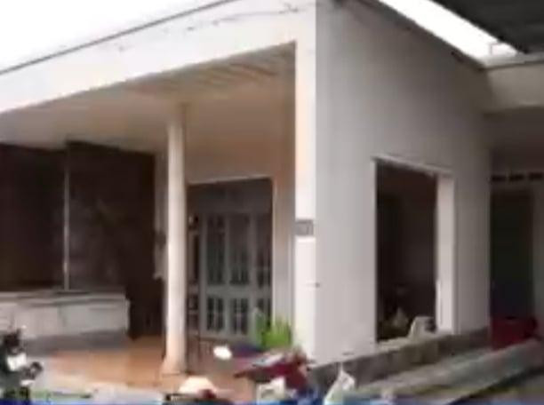 Căn nhà xảy ra vụ án mạng sáng nay.