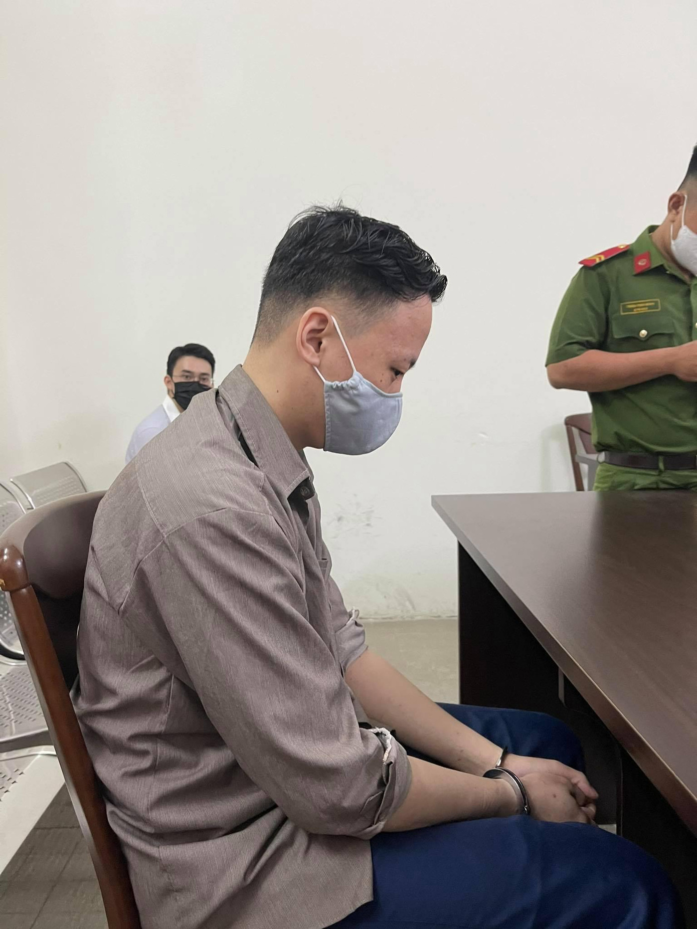Bị cáo người Hàn Quốc Lee Hyeongwon tại phiên tòa sáng nay 25/5.