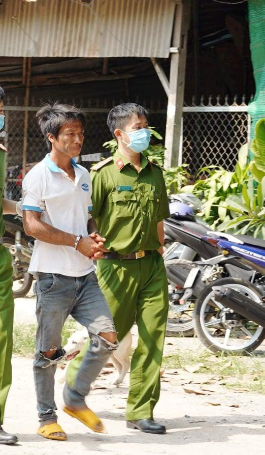 Cảnh sát tạm giữ đối tượng Phạm Thanh Sang. Ảnh: FB. TPTN Cảnh sát tạm giữ đối tượng Phạm Thanh Sang. Ảnh: FB. TPTN