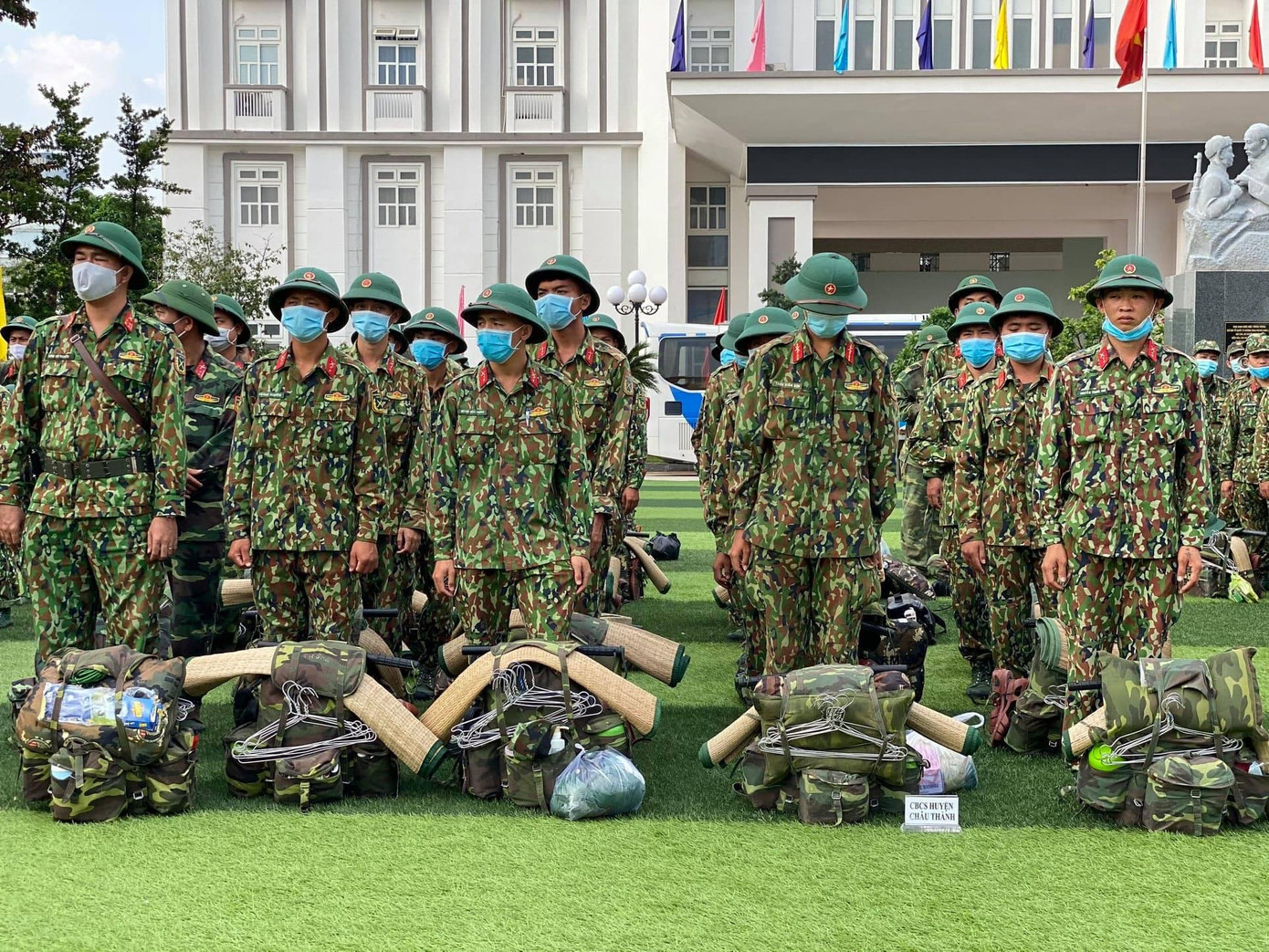 Đã có 258 quân nhân tăng cường lên tuyến biên giới giáp Campuchia để phòng chống dịch bệnh ở Tây Ninh. Ảnh: H.T Đã có 258 quân nhân tăng cường lên tuyến biên giới giáp Campuchia để phòng chống dịch bệnh ở Tây Ninh. Ảnh: H.T